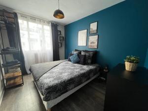 Appartements Appart XXL -10 pers - 2 Pkg - 10 mn Paris : photos des chambres