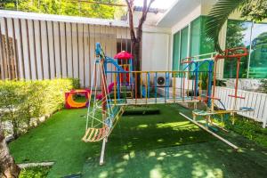 Studio with forest view - Zen Space by Lofty