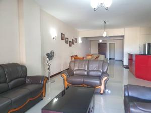 Heaven Heights - Fully Furnished Air Con Apartment