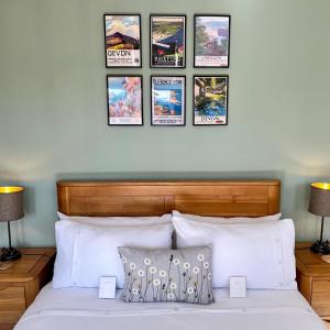 Double Room with Garden View room in The Devonian