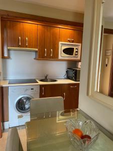 URB. JARDINES DE ISLA CANELA PRIMERA PLANTA