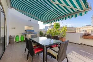 Spacious 2BR home with Large, Private Sun Terrace by 360 Estates - Taʼ Xbiex