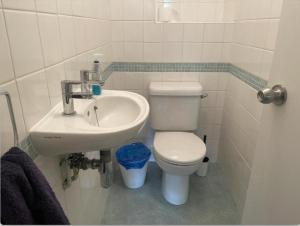 Tranquil Haven: A Cozy Retreat for Four