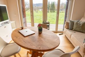 Tiny House Chez Claudine - Relaxen, Workspace, Nähe Thermen, Netflix, free Parking & Wifi