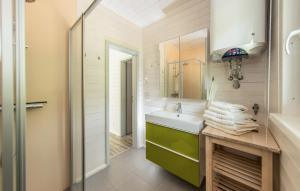 Nice Home In Ruhla With Sauna