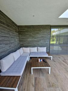 Volledige gezinswoning te huur