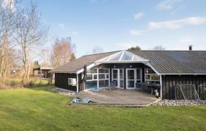 Lovely Home In Gilleleje With Kitchen