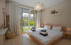 Ollystays Mangroovy 2 BR Beach and Pool Free access