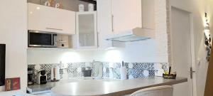 Appartements Yellow Home-by So'SerenityHome-balcon vue montagne-mezzanine : photos des chambres