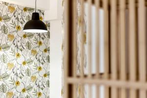 Appartements Nouveau studio tout equipe Charbonnieres les Bains : photos des chambres