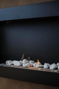 Botnahlid Villa, Mountain and Town views and outdoor Sauna