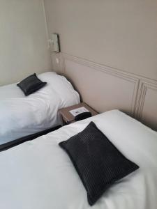 Hotels Hotel de France : Chambre Quadruple 
