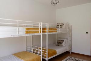 *Private Outdoor Area* 300m-Beach, SwingNo Stairs