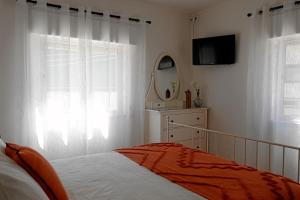 *Private Outdoor Area* 300m-Beach, SwingNo Stairs