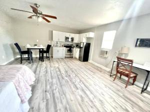 Quiet home in Metrowest