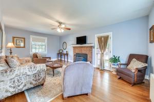 Historic Glen Allen Home about 11 Mi to Richmond!