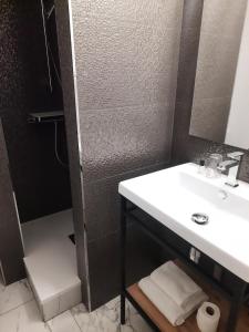 Hotels Hotel de France : photos des chambres