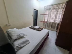 Paka Seaview Inn