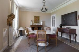 Maisons de vacances Maison de 6 chambres avec piscine privee terrasse et wifi a L'Isle sur la Sorgue : photos des chambres