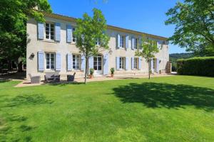 Maisons de vacances Maison de 6 chambres avec piscine privee terrasse et wifi a L'Isle sur la Sorgue : photos des chambres