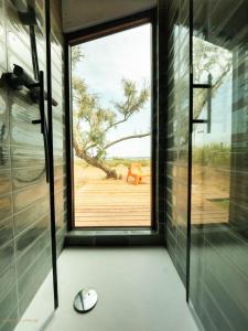 Appartements Le Mazet de l'Or - Climatisation et vue sur l'etang : photos des chambres