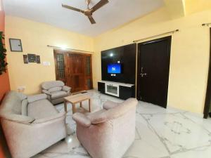 Entire 3bhk centrally located in Kukatpally Y Jn.