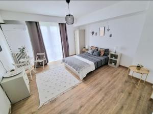 Studio Central Exer III