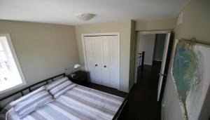 Pelican guest house. Village style living. Spend vacation time in Eco place!