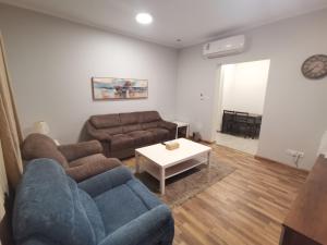 بيوت أدار - Adar Homes