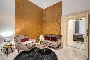 Sweet Dreams at Opera House Downtown