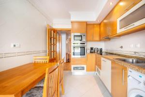 Cascais Sunny with very spacious terrace