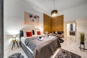 Sweet Dreams at Opera House Downtown