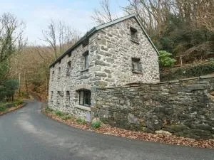 Hen Felin Isaf - Dolgarrog