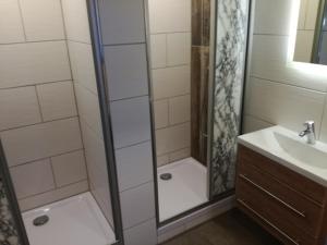 Bed in 6-Bed Dormitory Room room in Hostel Bad Goisern