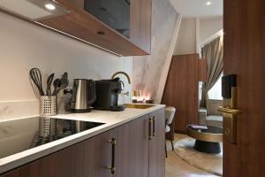 Novallure Downtown - Short Stay Apartments
