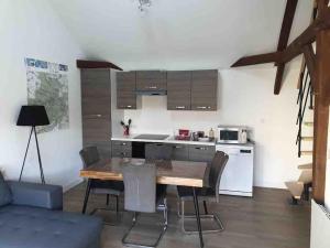 Gîte au bord du loing et proche forêt