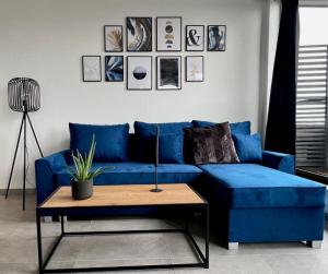 PISO SUPERIOR - Exklusives Apartment an der Promenade mit Rheinsicht & Loggia