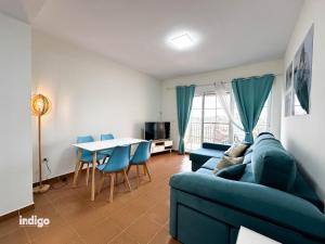 La Guardiana Bright, Modern Apartment GUA001