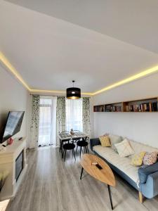 Cross Caraiman View 2