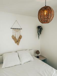 BEACH HOUSE 100M PLAGE, SUR LE PORT.