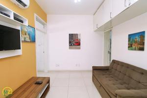 Belo 2 quartos para 6 pessoas na quadra da praia