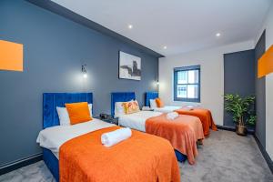 3 Bedroom 2 Bathroom I Super Central Location I Sleep 9 Guests