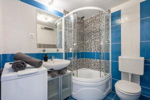 Triangle Apartment - FREE PARKING!