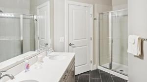 Landing Modern Apartment with Amazing Amenities (ID1394X980)