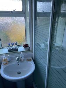 Double rooms available, near Safari Park & Hospital