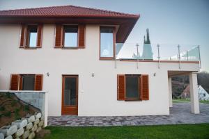 Lila akác vendégház