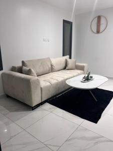 Appartements Appartement + piscine et exterieur : photos des chambres