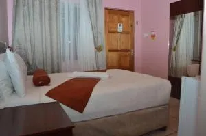 MOGONONO SELECTED SERVICE HOTEL - Mahalapye