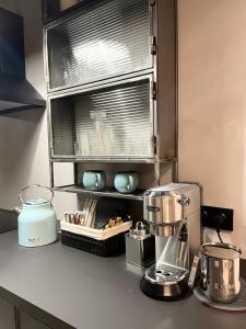 Premium Loft Apartments-City Center Parking by Urban Escape