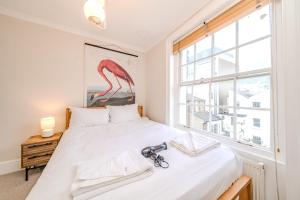 Beautiful Sea View I Spacious One Bd Room Flat I Sleep 3 Guests BP4